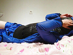 shiny parka and downjacket breathplay