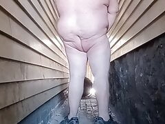 Mofo2121 strips outside