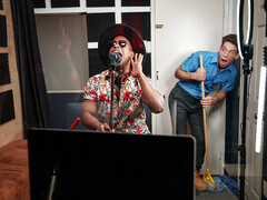 Black singer fucks white twink and comes on his dick