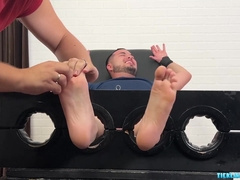 Mischievous Leo Misses Kittle Sesh With Matt And Achilles