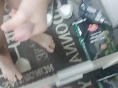 Amateur Cum on Mirror
