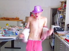 TWINK IS ALWAYS HUNGRY FOR RAW COCK