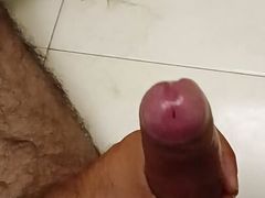 Hot ladki ne hilaya apne haatho se