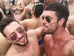 kissing