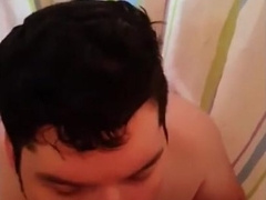 junge Schlampe wixxt Marks Schwanz 8