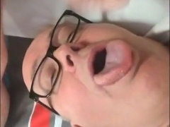 Amateur Daddy Bear Blowjob in Hotel