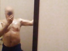 MINISTER MUSCLES