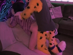 Boinking Wuffles into the Bed