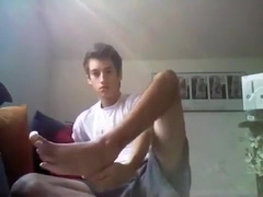 Huge teen feet