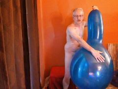 111) Polishing W28 Longneck Balloon & TT24 Pop! Kinky Daddy!