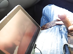 Luca si sega sul video della Bionda Napoletana