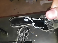 Black sandals cumed