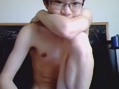 Webcam twink Greyclouds masturbates by the fireplace