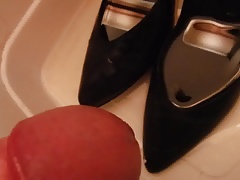 Cumming Piss Filled Heels fm jackandcoke1947