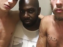 introducing bangsmackskeet show his body
