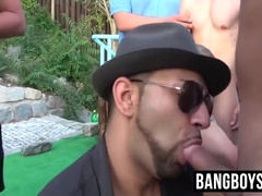 Naughty Muscle Men Hardcore Public Fucking And Dick Sucking