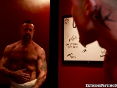 Sebastian Bluus muscled ass gets conquered by Steve Arcturus