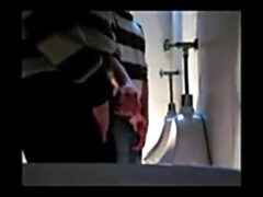 Public toilet fellate n ravage. xxxx