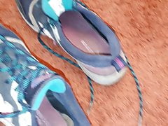 Hot Girl New Balance sneakers got some love