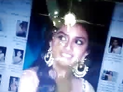 Cum On keerthu suresh