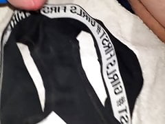 Cum in pantie