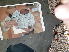 Love 2 fuck a granny