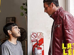 Latin hotties Roko and Bruno fuck on the balcony