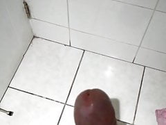 Uncut Cumshot
