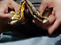 Dick head rub with yellow print satin silky salwar of sister (56)
