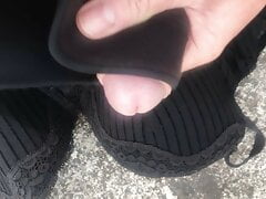 Black bra wank