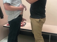 Amateur Daddy's Umkleide Abenteuer