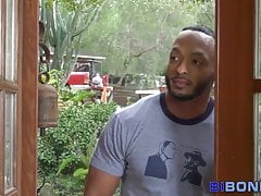 Bi guys in interracial 3way rim and ride