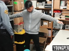 Officer Caught The Perp In The Mall And Detained Him