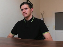 Clean-cut brunette guy takes a cumshot after barebacking