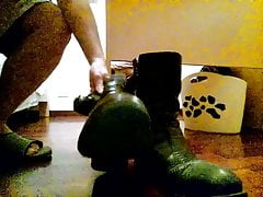Kocalos - Licking my boots