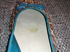 Cum on borrowed leo ballerinas of friends wife