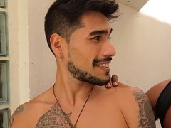 Amateur Guy Snorkeling, Scene