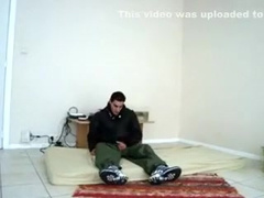 Arab boyfrend stroke in Nike Airmax Tn Rekin