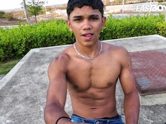 Mitch Seangers has the hottest twink abs ever