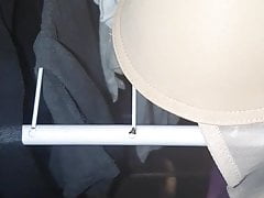 Finaly I get cummed her sexy bra