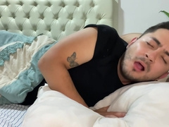 Padrastro Me Confunde Cuando Duermo Me Come El Culo A Pelo Y Me Lo Deja Lleno De Leche Caliente - Sexo Duro