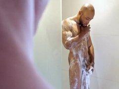 Black dude receives endless inches that make him wanna swallow