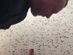 saugen auf der Raststaette 5