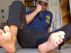 So urjabl sniffs socks