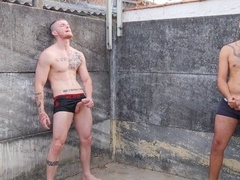 parceiros batendo uma no tesao