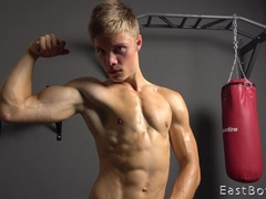Leo Jonasson is a Swedish solo gay super-hottie