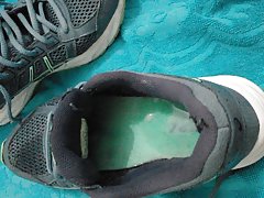 Fuck a used sneakers Asics  Part 1