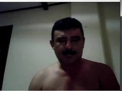 Bigote Maduro: Oso Amateur