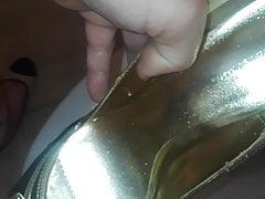 Pissed peep toes