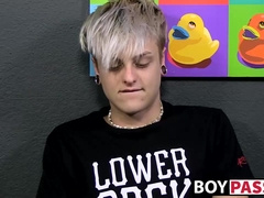 Sexy horny twink Jason Valencia loves hosting a live show